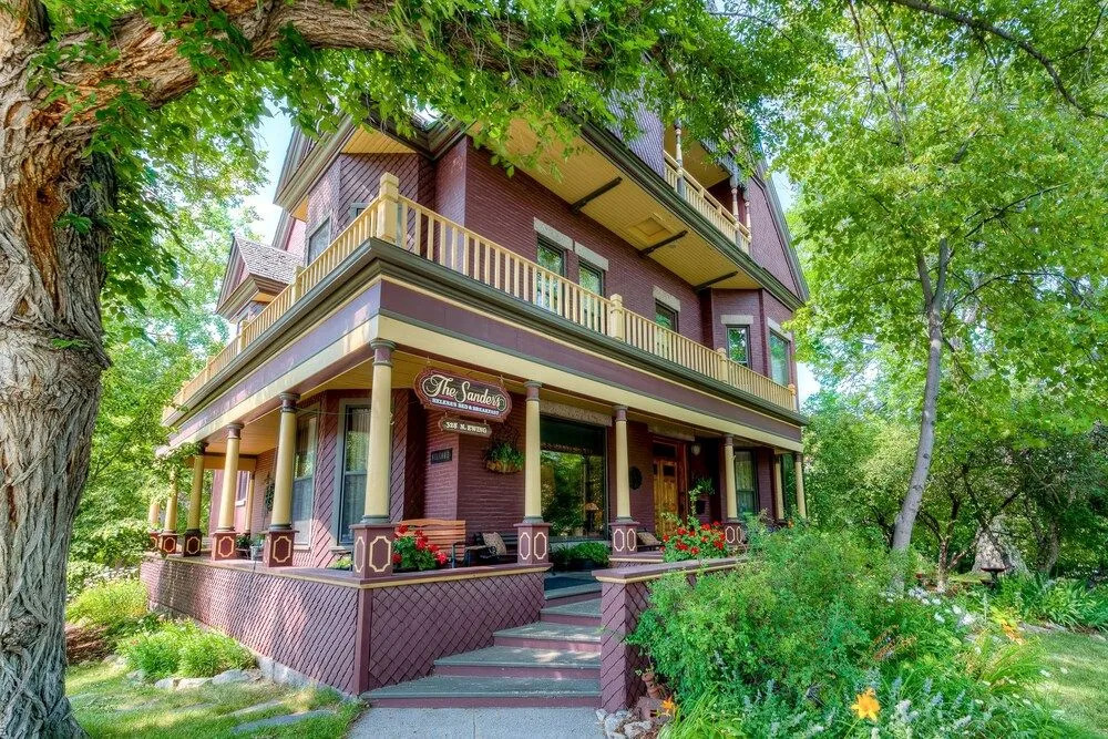 Sanders - Helena's Bed and Breakfast