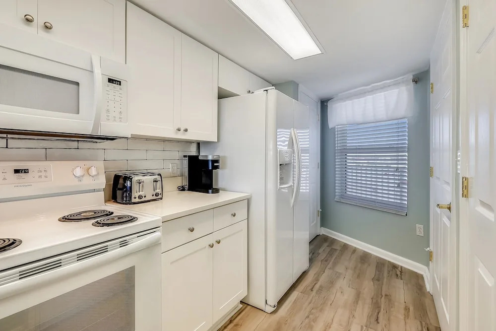 Seacrest 610 Is A 2 Br Gulfside On Okaloosa Island 2 Bedroom Condo by RedAwning