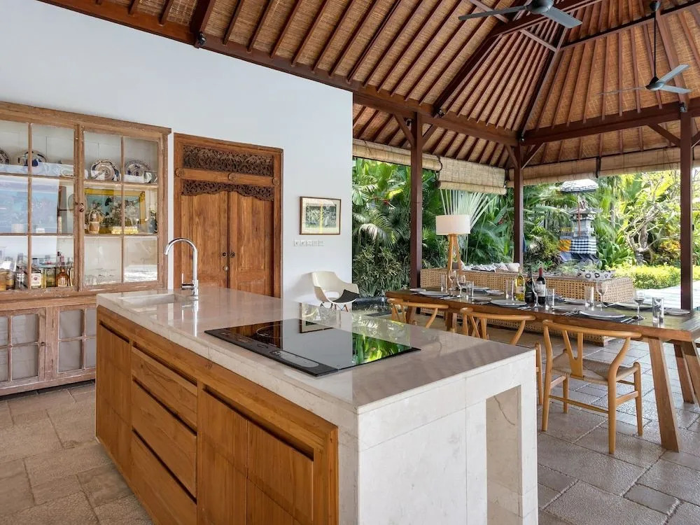 Villa Frangipani Waters