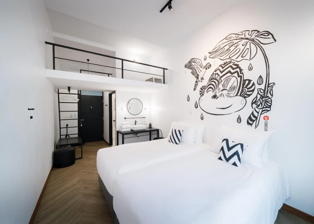 Blu Monkey Hub & Hotel Ranong