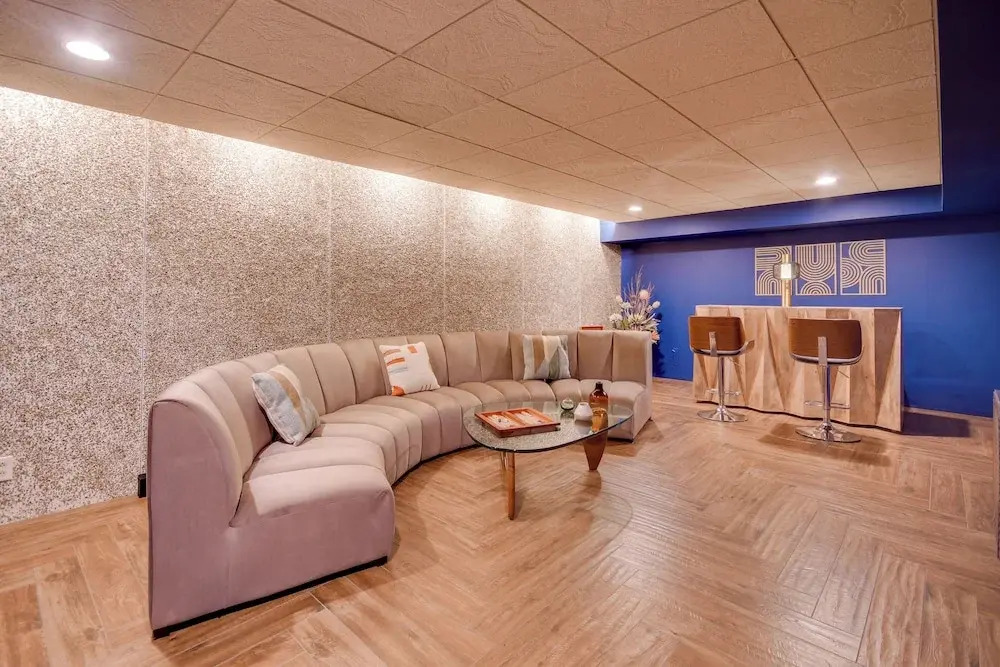 Mid-century Modern Home w/ Fire Pit & Gas Grill!