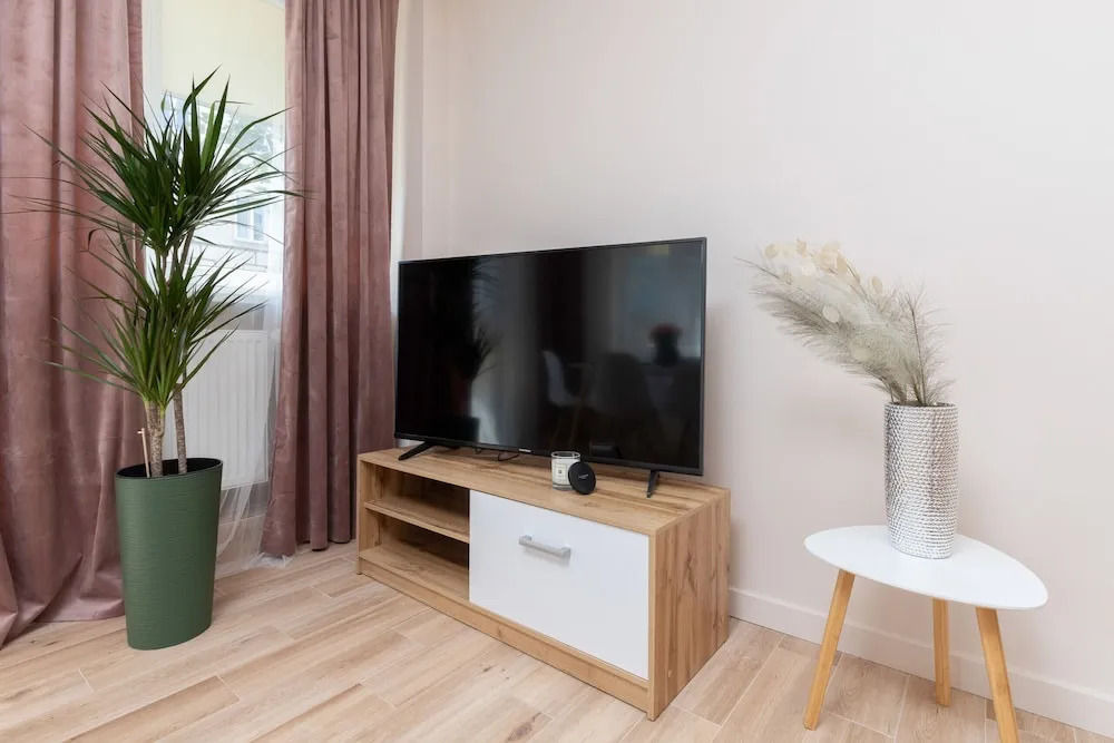 Apartment Rejtana Warszawa by Renters