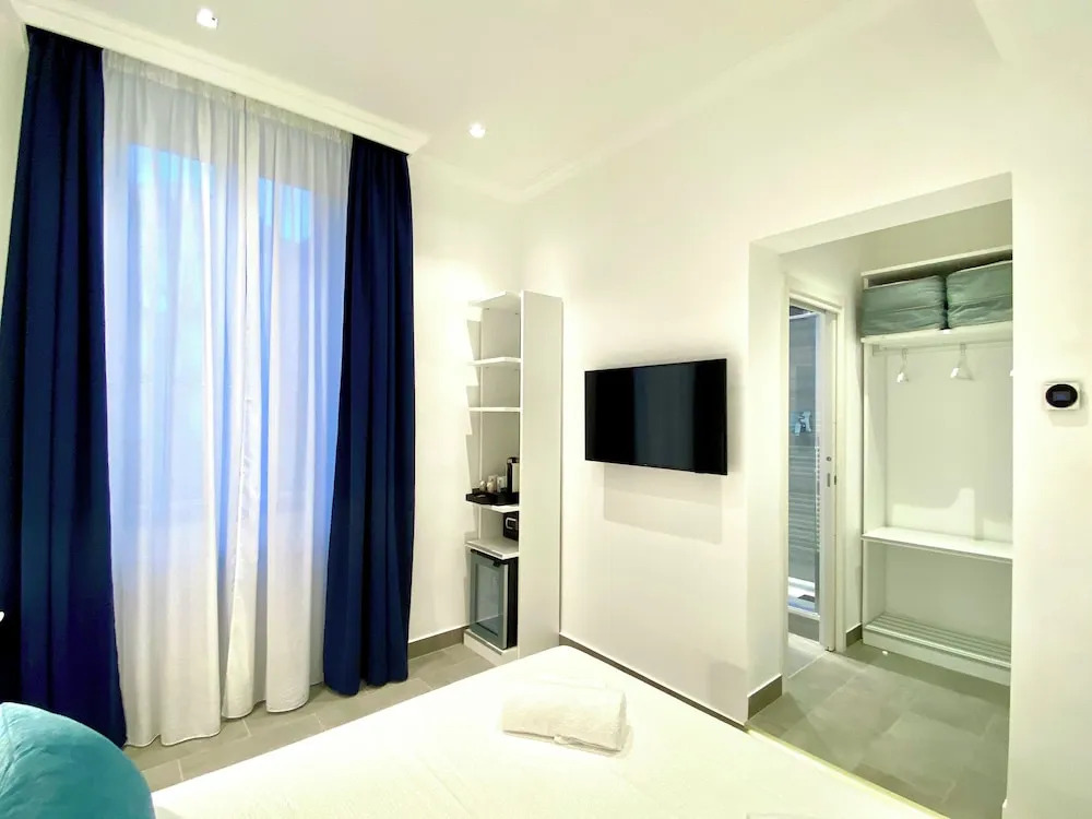 THE ONE - SUN 'n SEA ROOMS
