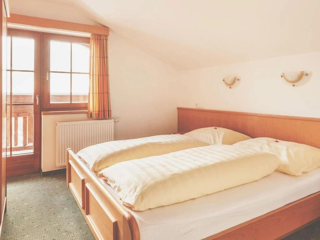 VOM REITER, Ferienwohnung am Bauernhof mit Bergblick und privater Infrarotkabine, Inkl Sommercard und Spielplatz