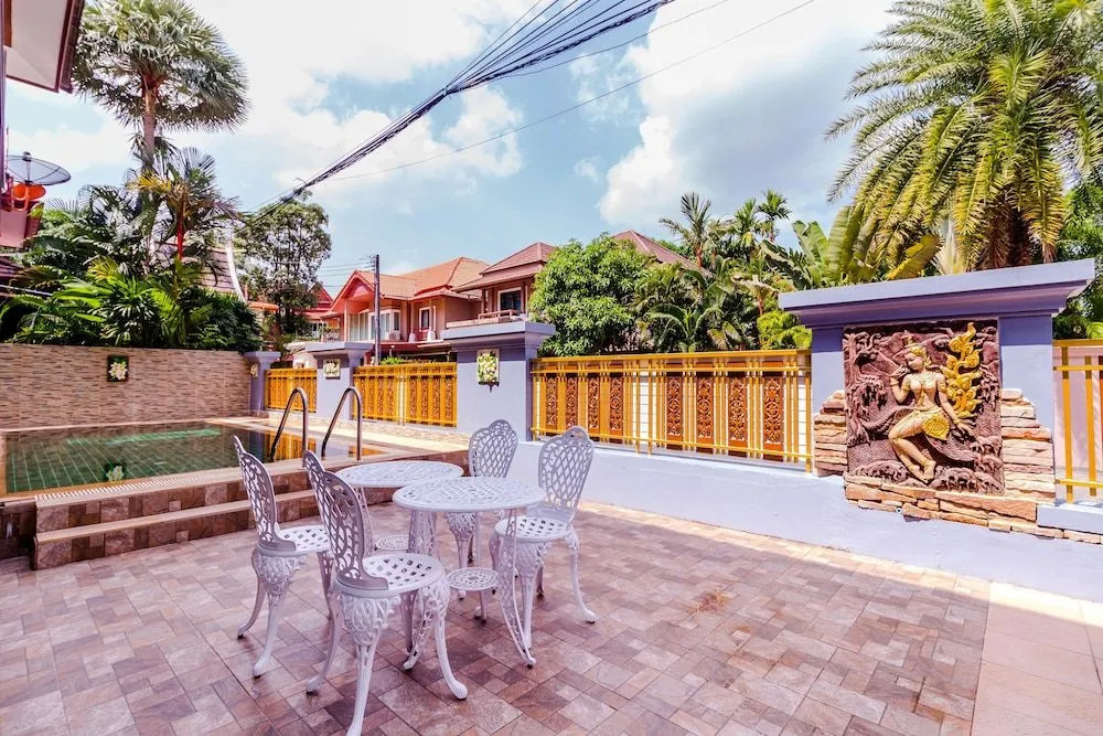 3 Bedrooms Pool Villa Walk to Patong