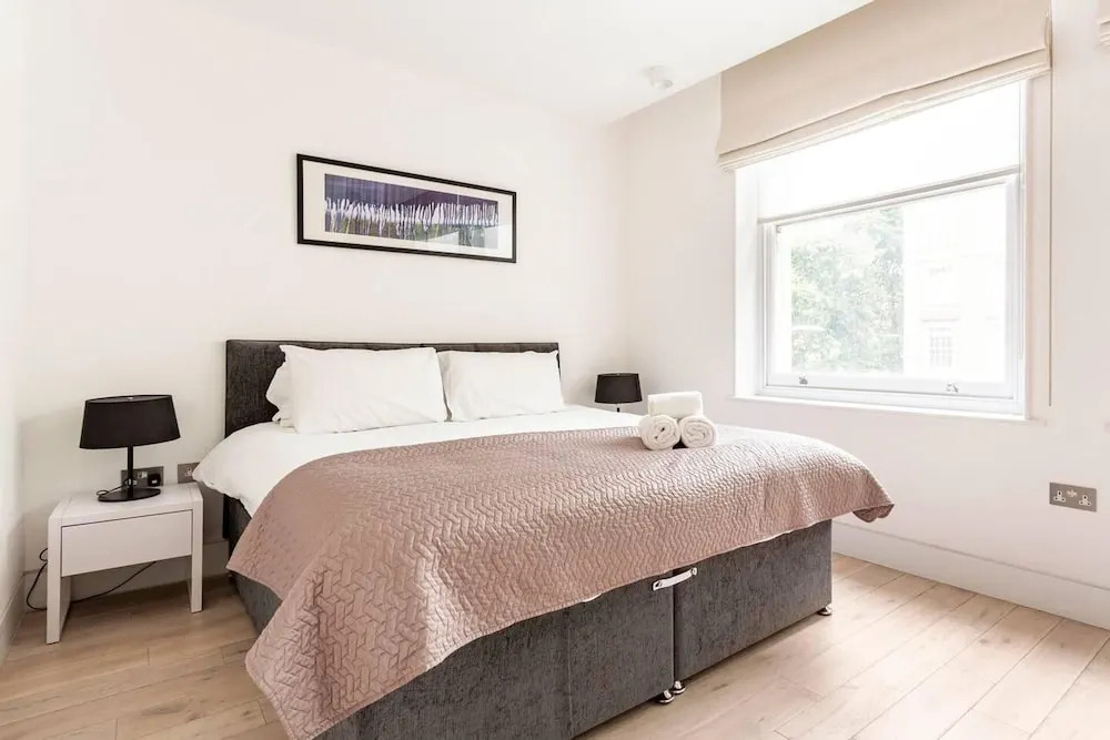 Central London - 2 Beds - Sleeps 4 - Lift