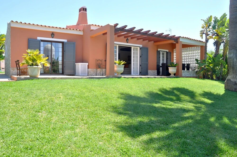 Fantastic for Family Gatherings, Optional Pool Heating, Free Air Con Wifi