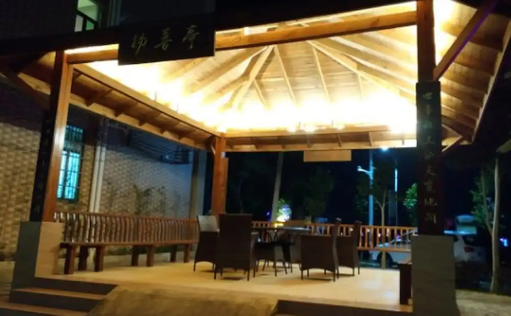 Shangliang Hostel