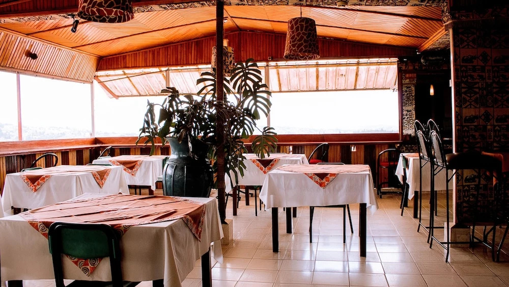 Okapi Hotel