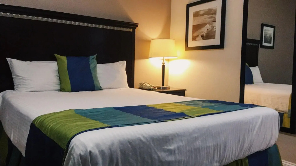 19 Atlantic Hotel