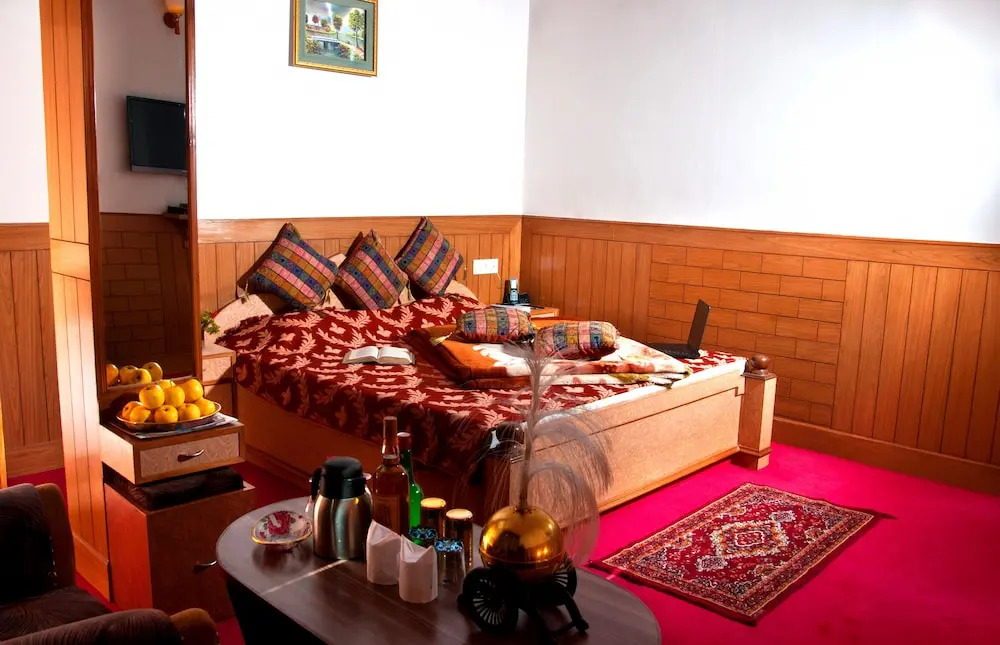 Aditya Home Stay