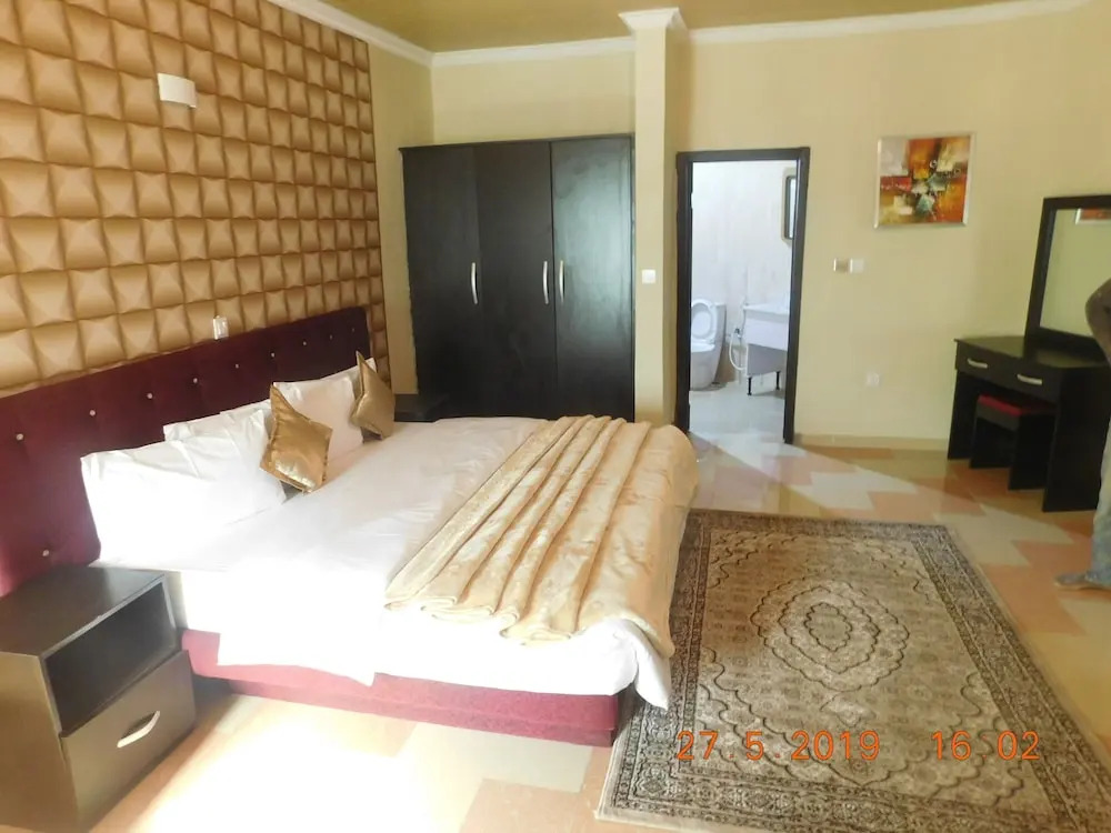 Honeyland Beach Resort