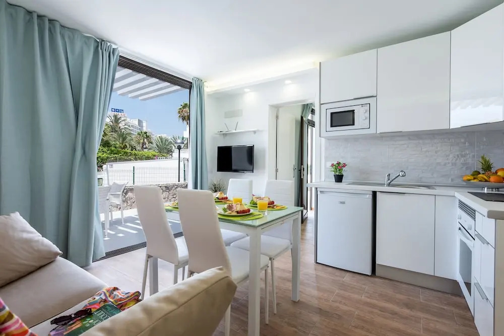 263Precious Bungalow with terrace