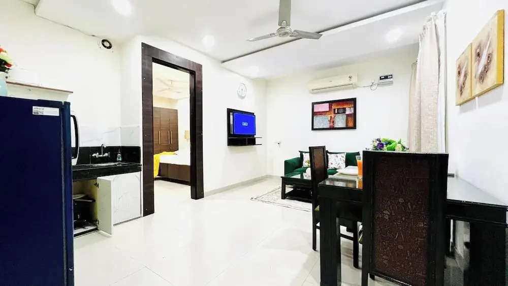 BluO Stays - DLF CyberCity Gurgaon