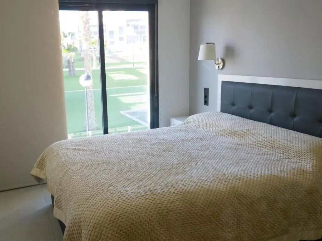 Oasis Beach 8 Top floor apartment in Torrevieja Punta Prima
