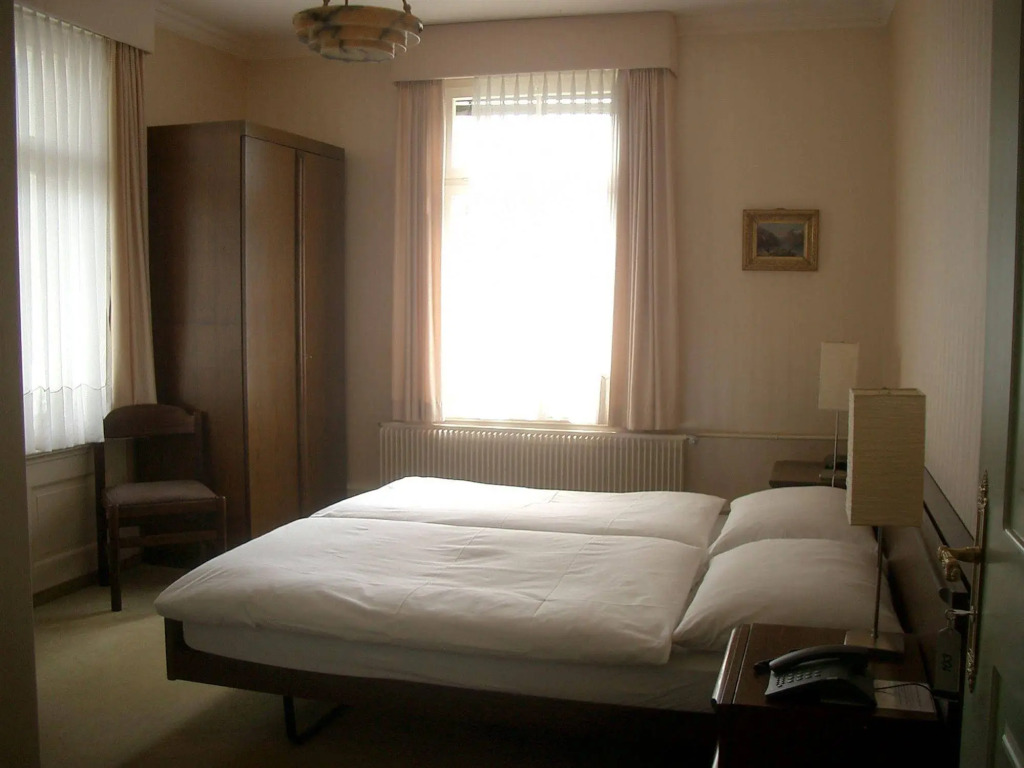 Hotel De La Paix