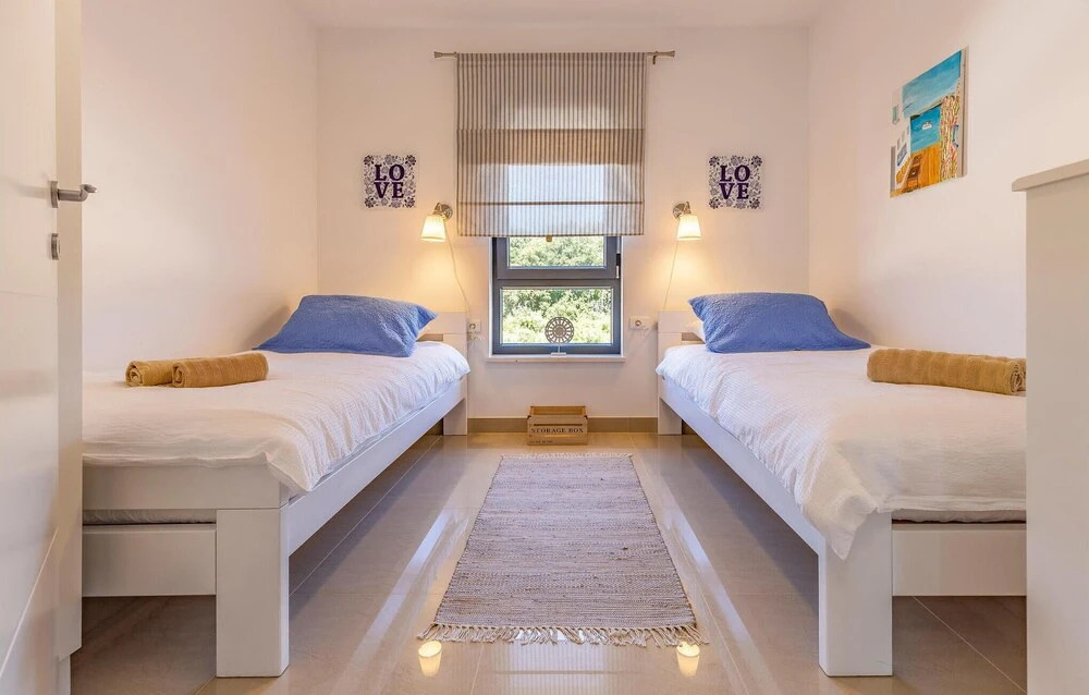 Awesome Apartment in Banjole With 2 Bedrooms, Wifi and Outdoor Swimming Pool