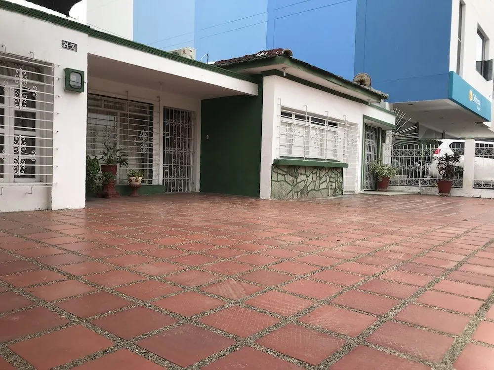Apartamentos y Estudios Manga Real