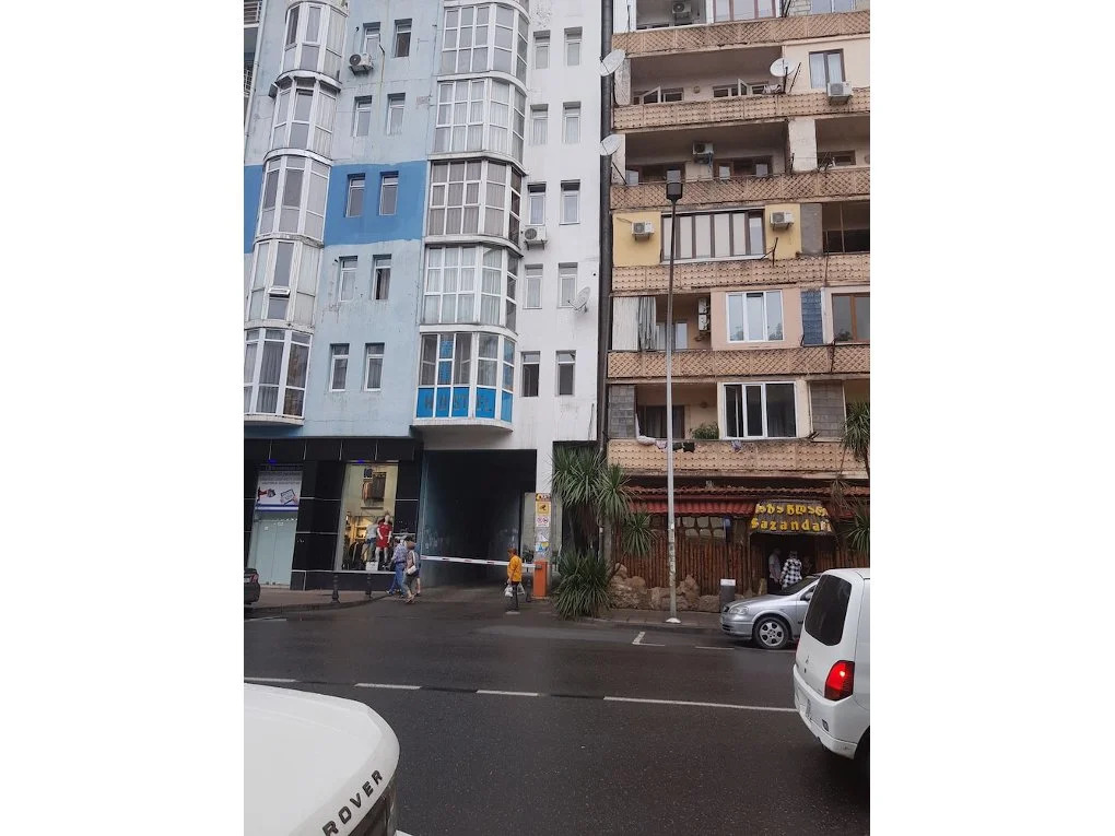 FLAT1