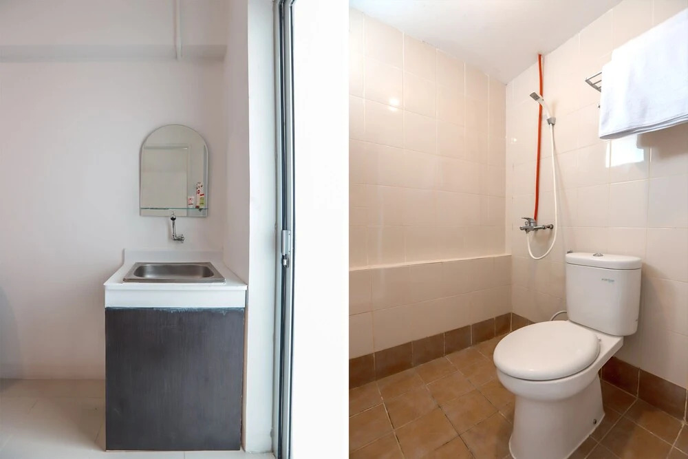 OYO 129 Basura City Apartment