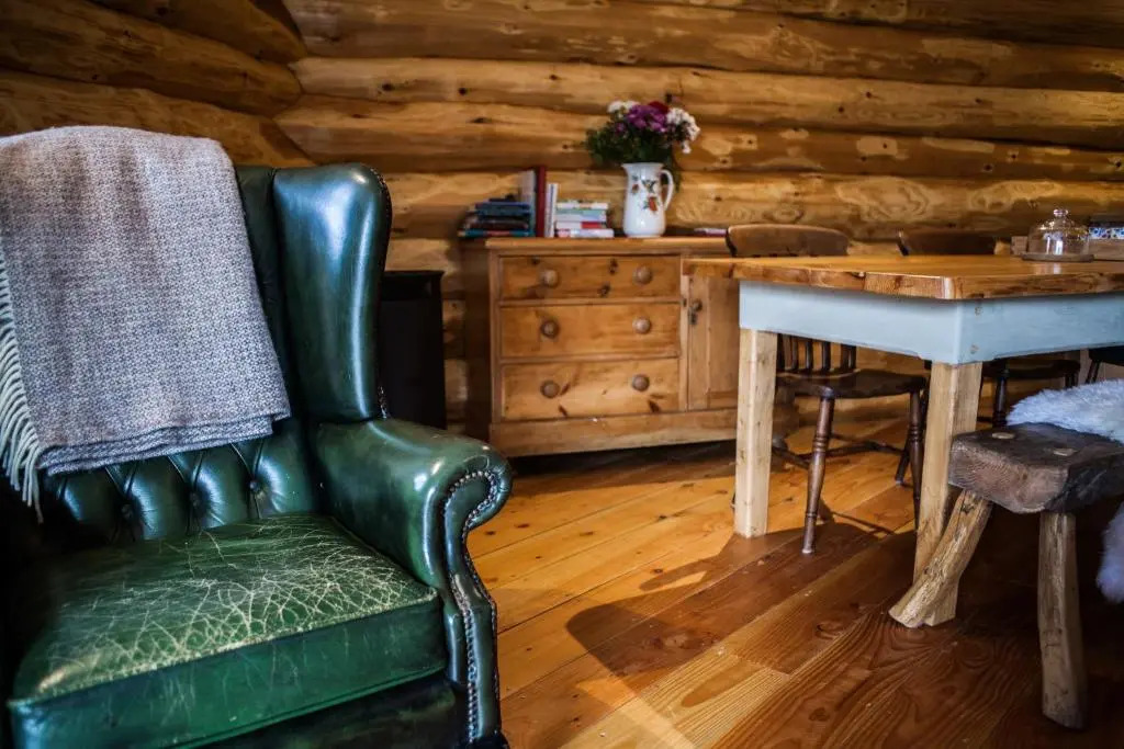 Coed y Marchog Woodland Retreat