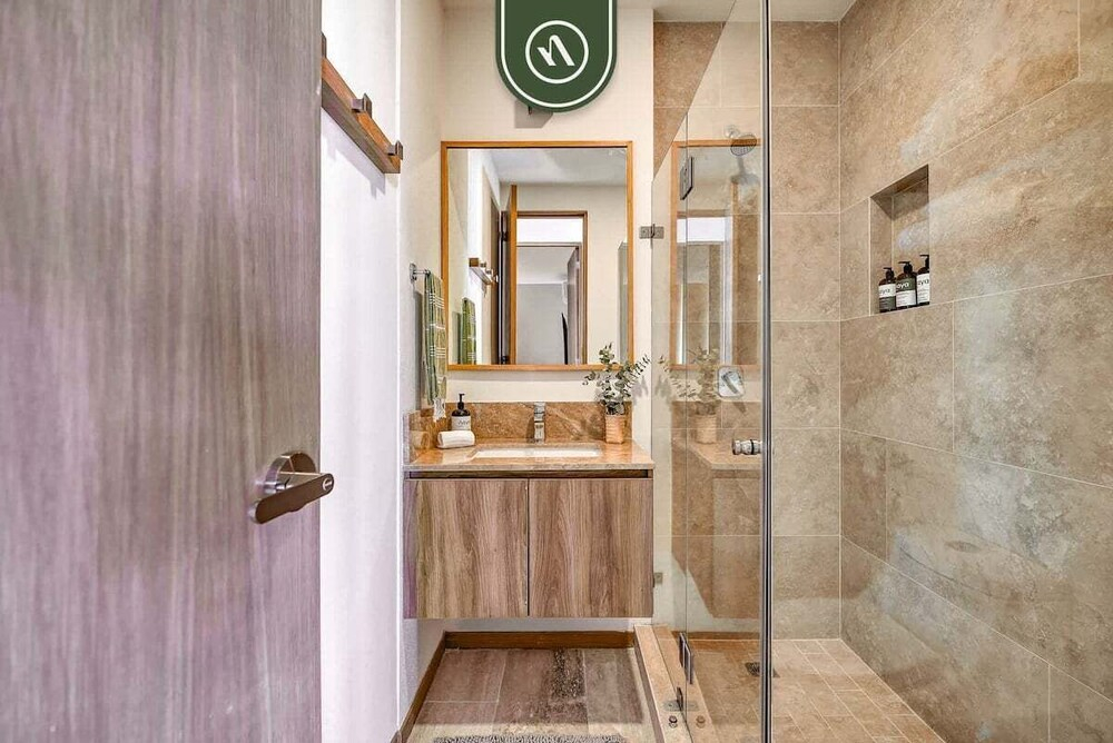 Brand New 2BR APT - Stunning Ocean & Sunset Views