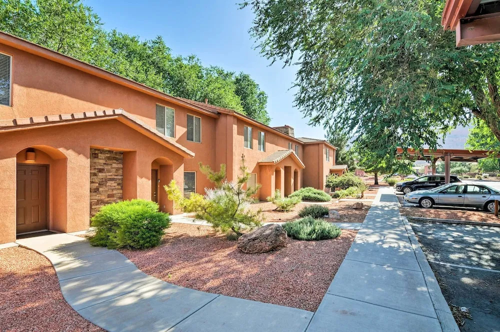 Kanab Condo w/ Pool & AC < 1 Mi to Attractions!