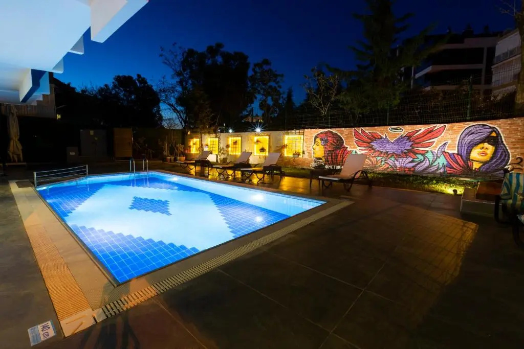 Mene City Hotel