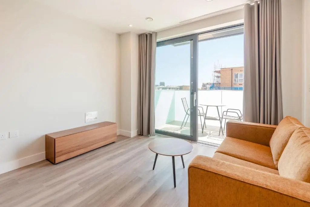 Spacious and Bright Apartments in Brentford