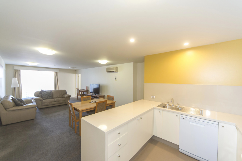 The Old Woolstore Apartment Hotel