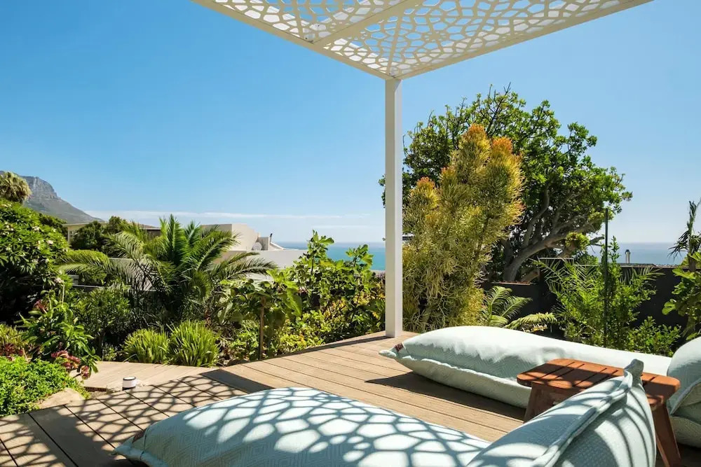 Camps Bay Villa w Pool Gym Studio Aqua Terra