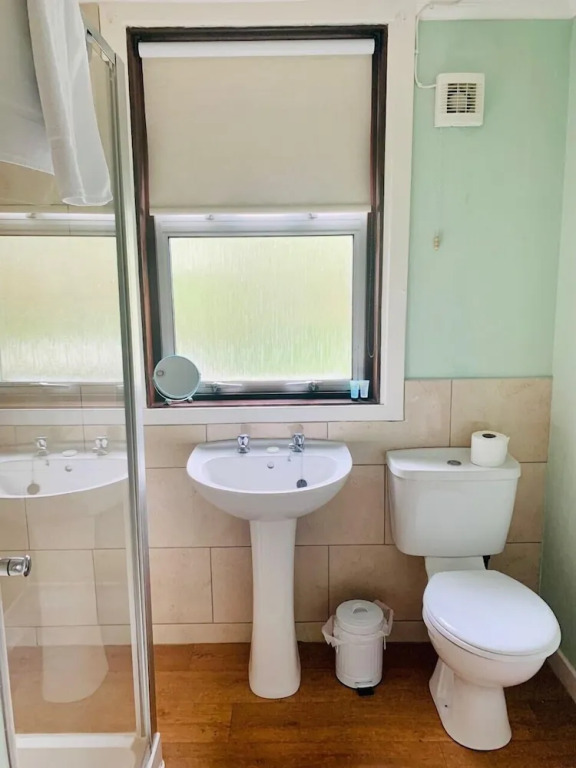 Invershin Hotel Bunkhouse & Bar