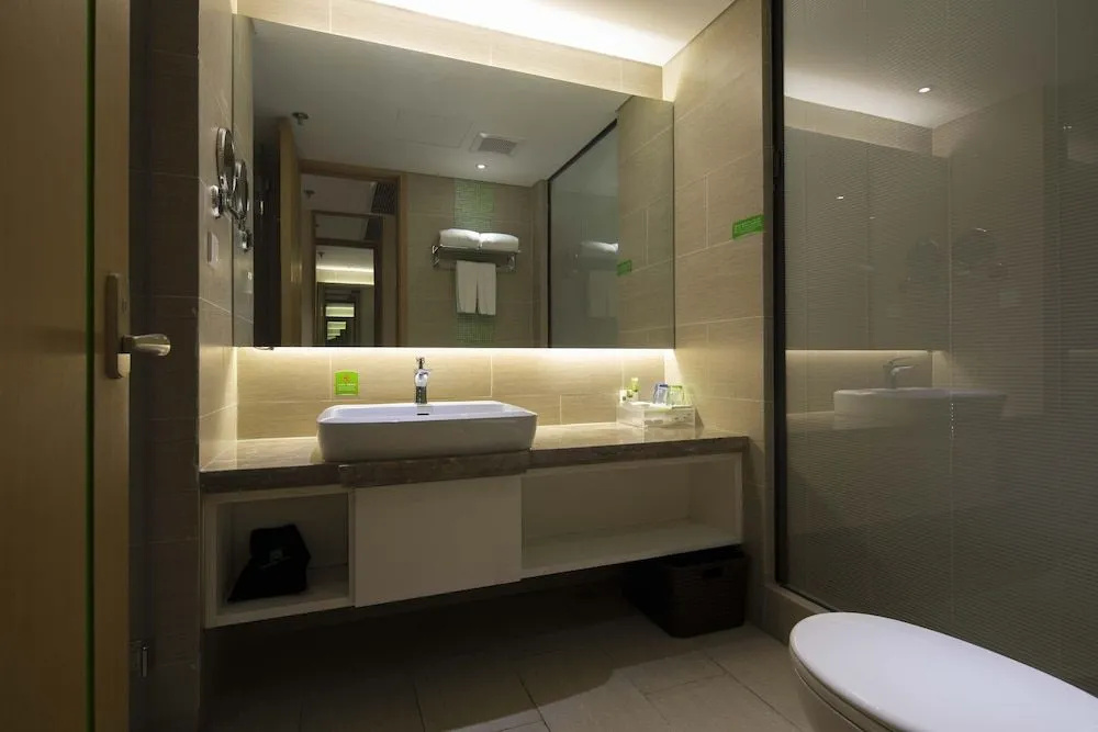 IBIS Styles NT WZ Intl Plz