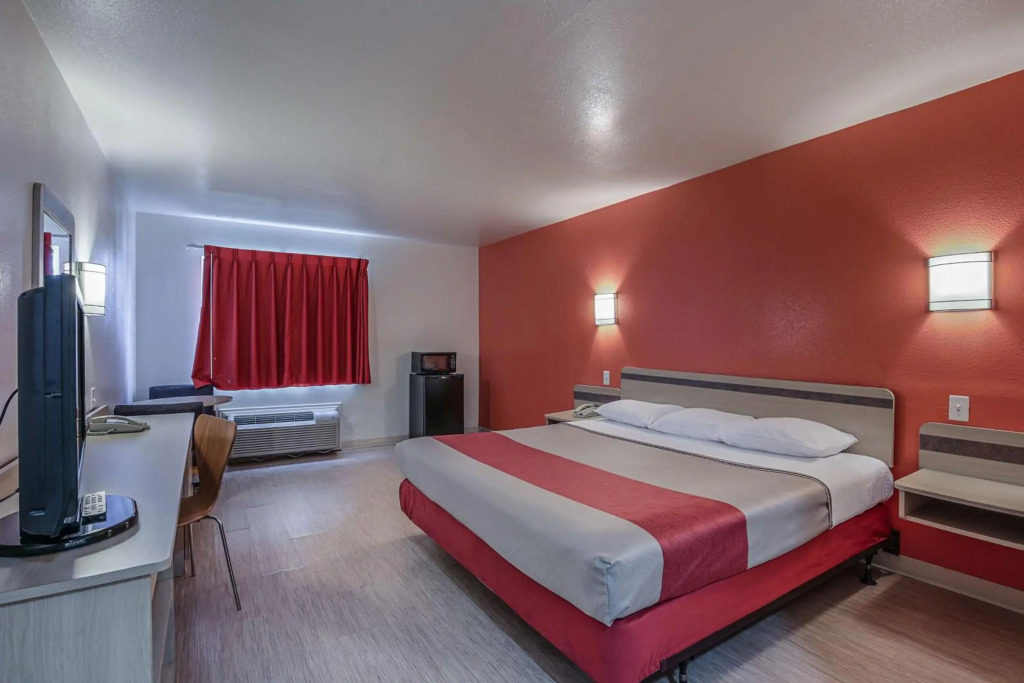 Motel 6-Pasadena, TX