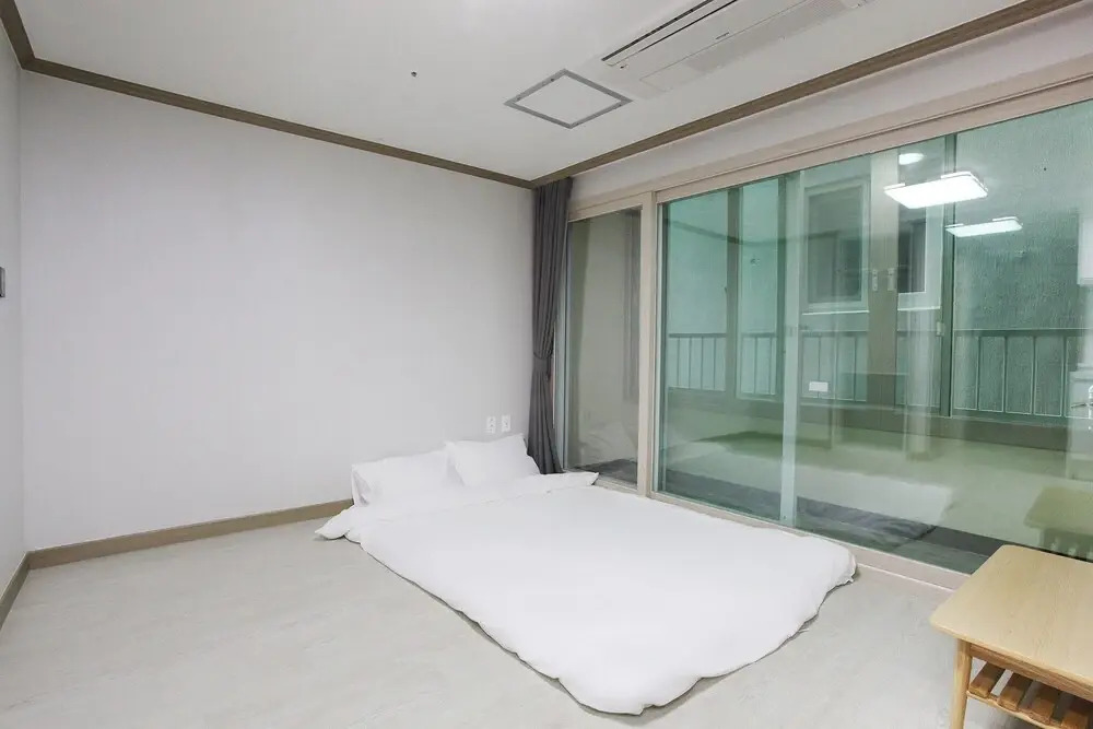 Seogwipo Seohyun Hotel
