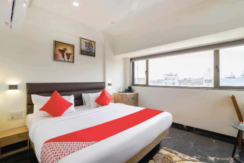 OYO Townhouse 549 Hotel Pearl