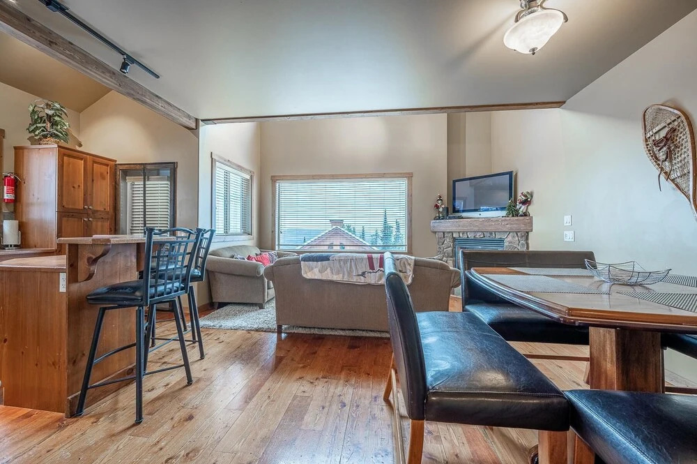 Trapper's Lodge 4 Bd W/great View, Private Hot Tub
