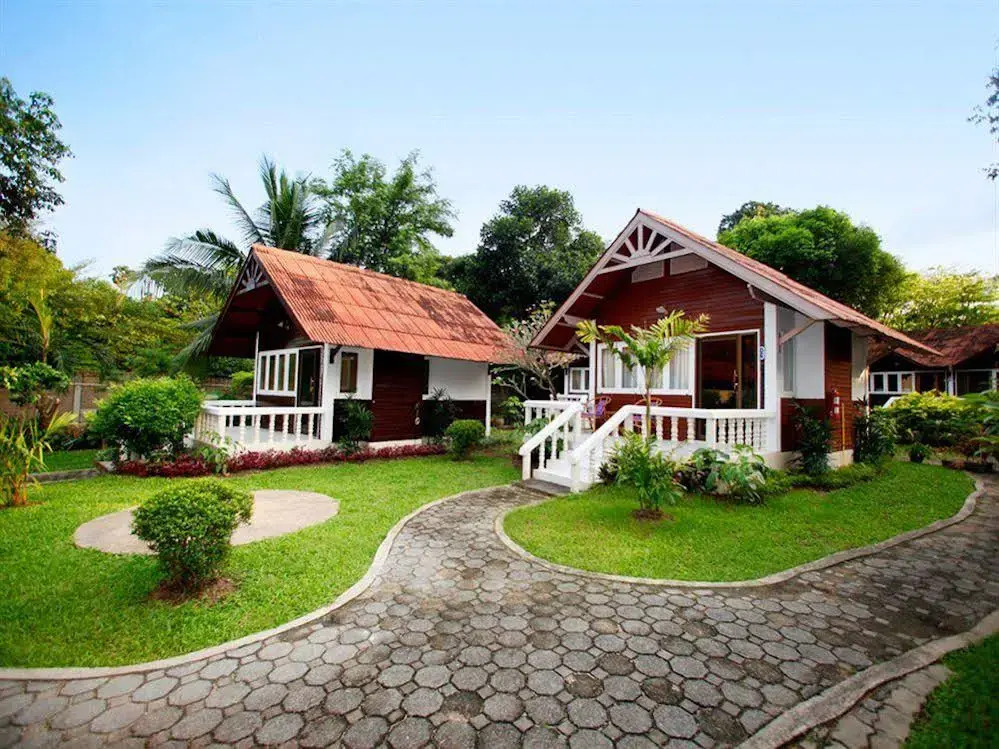 Bungalows At Bophut