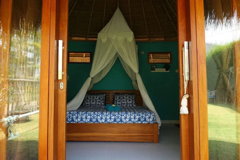 Monkey Surfcamp Bali Guesthouse