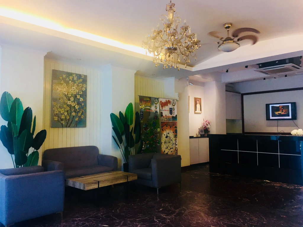 D Eastern Hotel