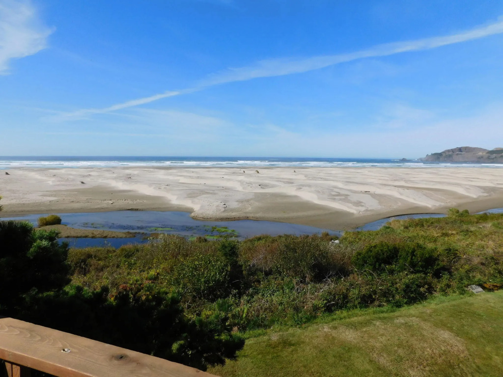 Little Creek Cove Beach Resort