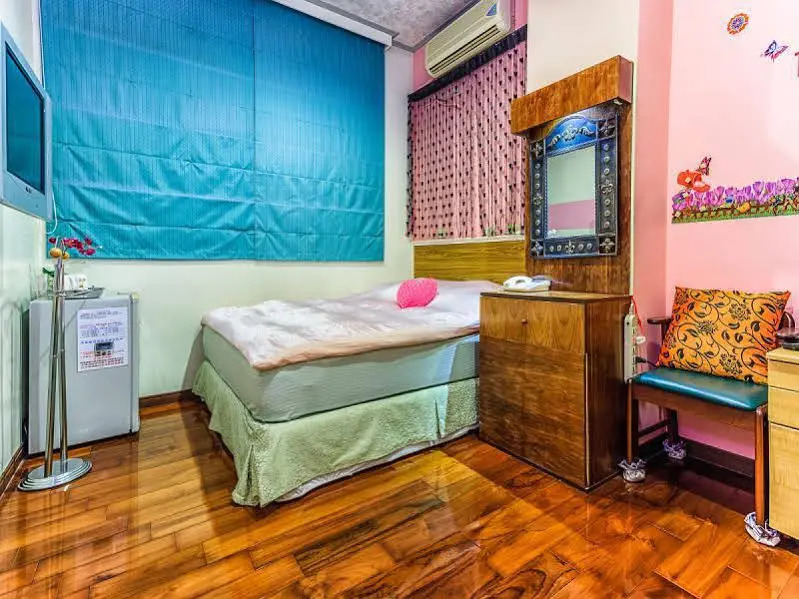 Sunwater Hostel