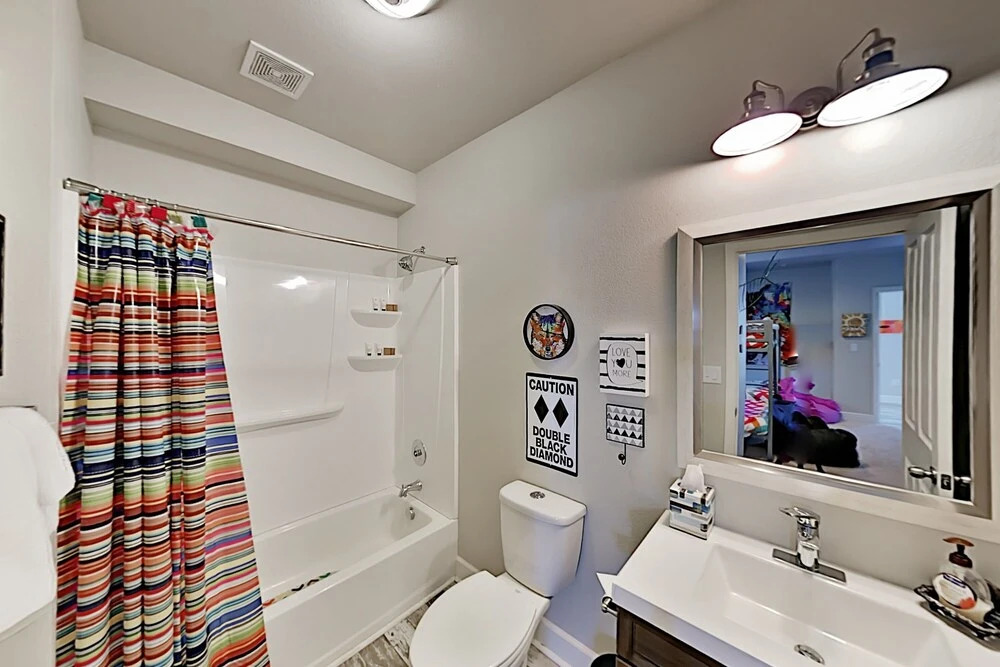 Granby Ranch 3br + Loft W/ Hot Tub Walk To Lifts 3 Bedroom Home