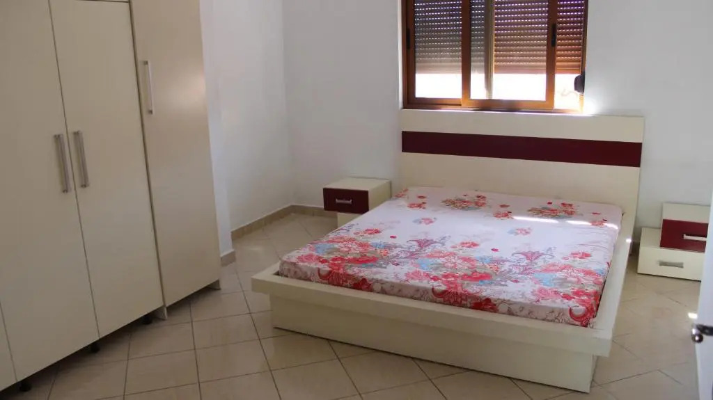 Bledi's Comfy Apartment in New Blvd / Free Parking