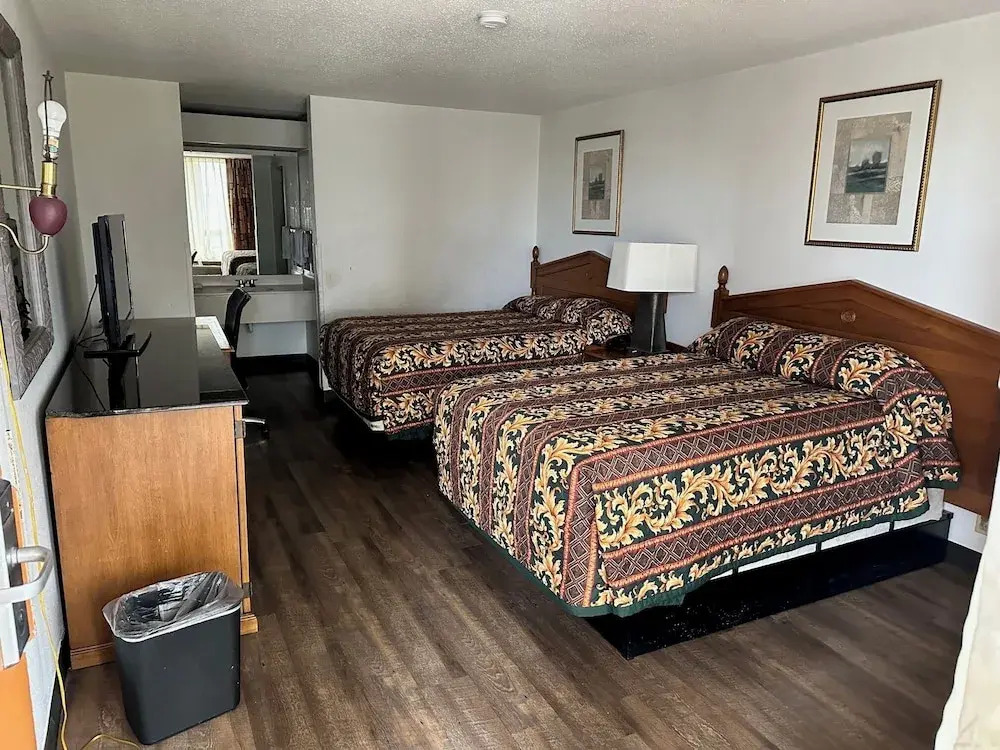 Executive Inn