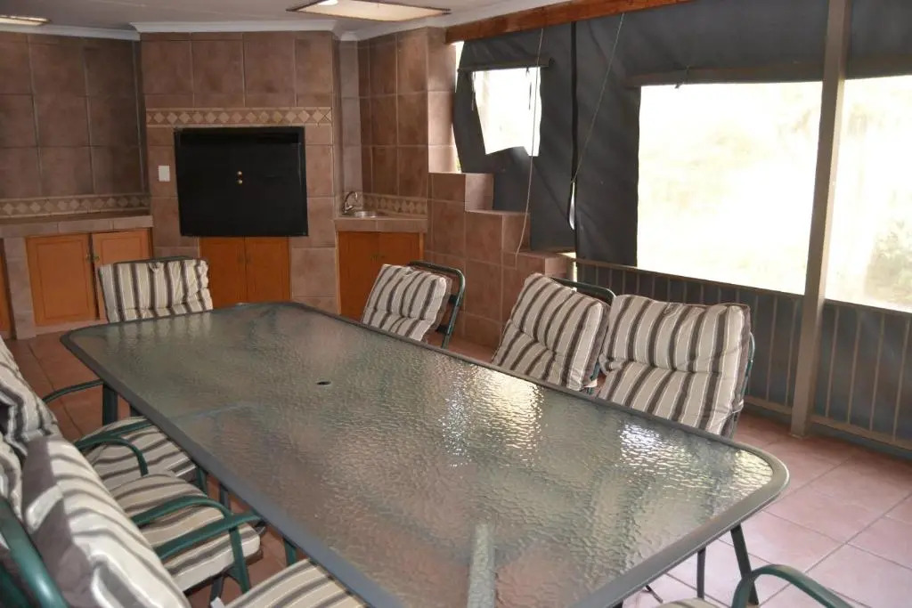 Green Grove Villa