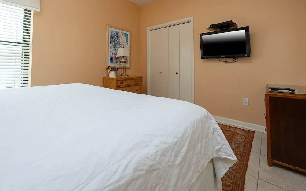 Phoenix East 2 2111 3 Bedroom Condo