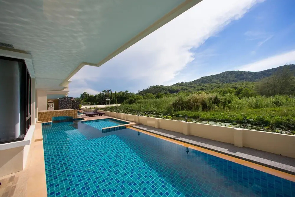 The Lago 05