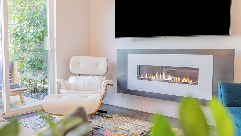 Zanjero by Avantstay Mins From Downtown Palm Springs Private Terrace, Shared Pool