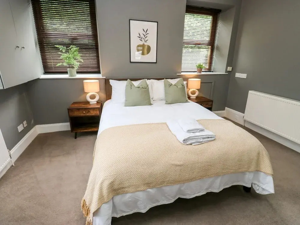 The Old Post Office - Pet Friendly Group Stays in Holmfirth
